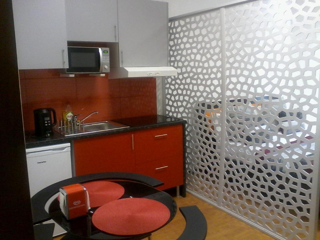 פורטו Metro-Apartment Rnal Nº35375 Al-Chamada Para A Rede Movel Nacional מראה חיצוני תמונה